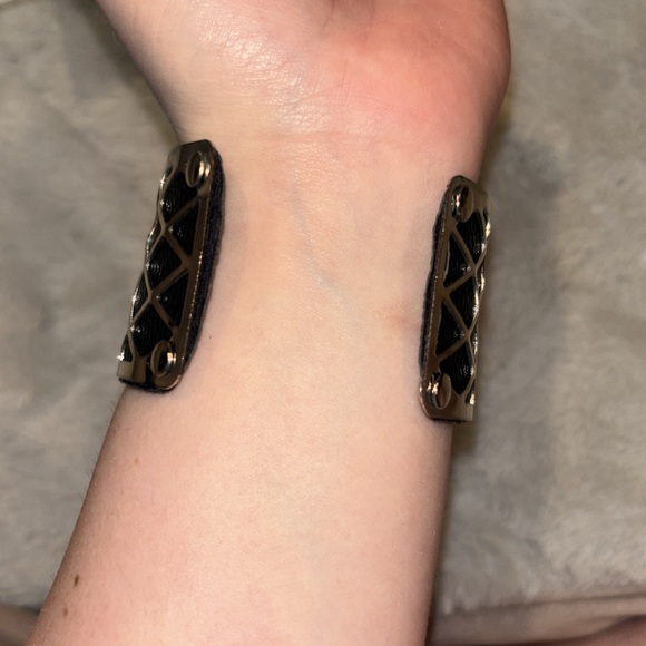 Adjustable Cuff Bracelet - Picture 3 of 3